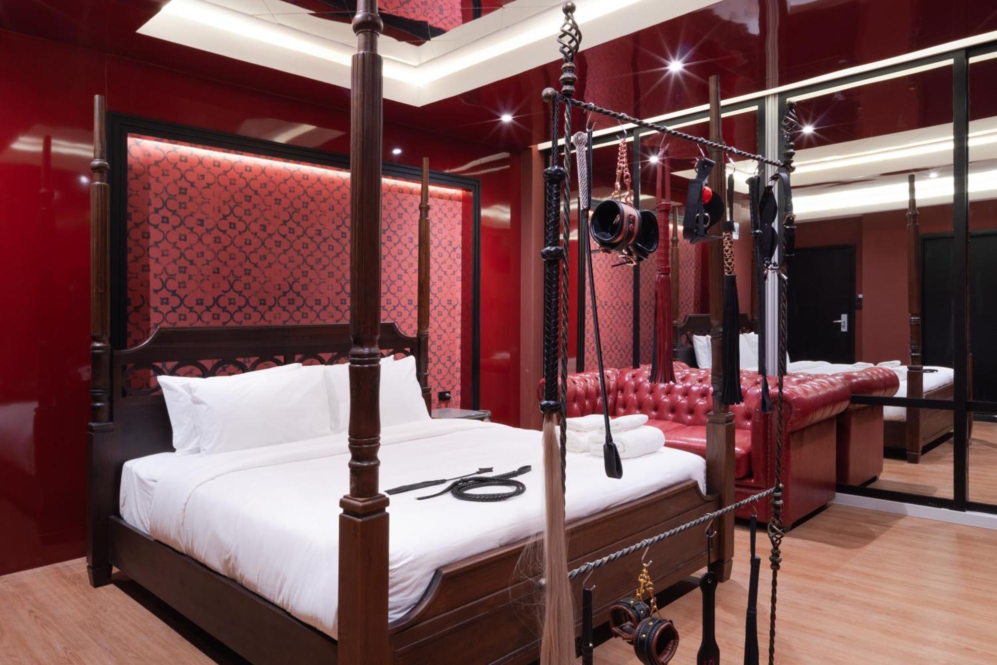 G Boutique Silom Hotel Bangkok Exterior photo